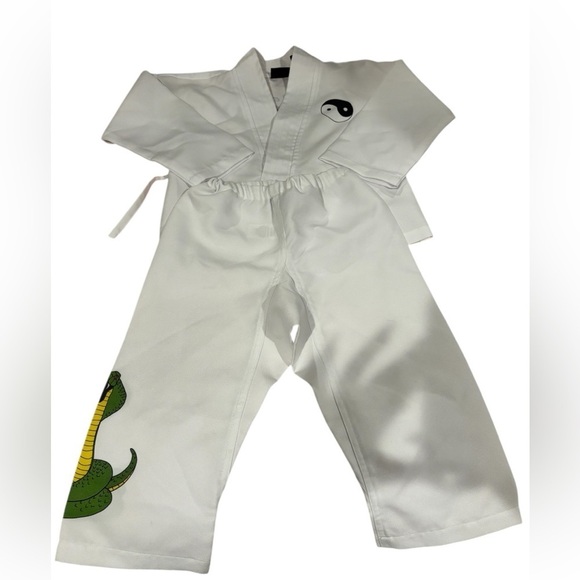 Hallow’s Eve Other - Hallow’s Eve White Martial Arts Uniform with Snake Design